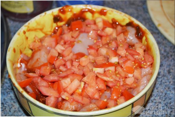 Куриная грудка с помидорами в кетчупе фото