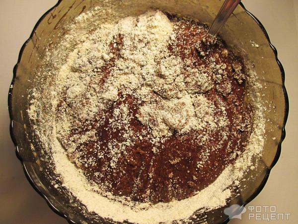 Влажный шоколадный пирог на оливковом масле фото