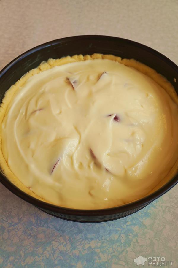 Открытый пирог с нектаринами фото