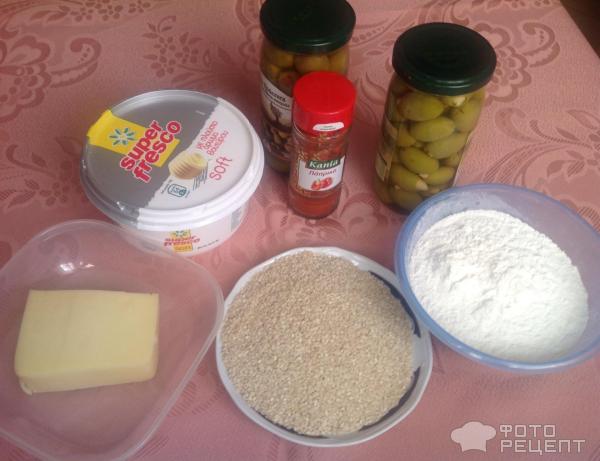 Закуска начиненные оливки, запеченные в сырном тесте фото