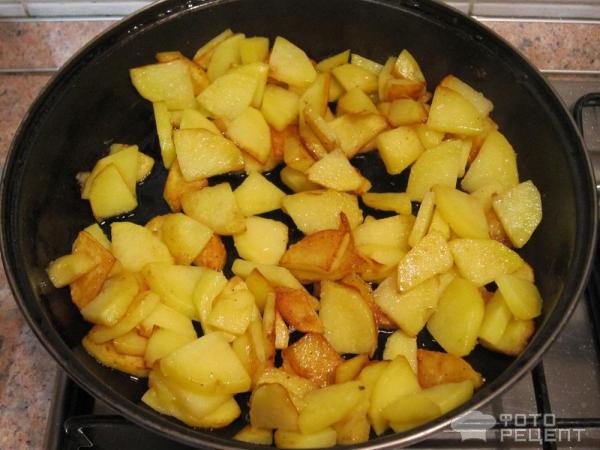 Жареный картофель с баклажанами фото