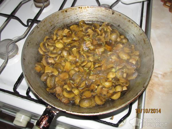 Картофель с грибами, запеченный в духовке фото