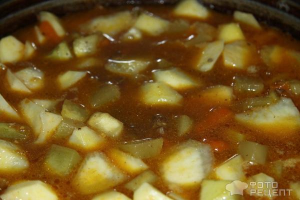 Тушеный картофель с бараниной и овощами фото