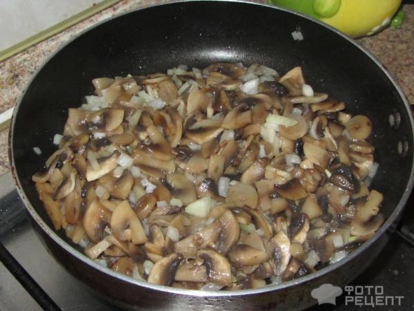 Запеканка с индейкой, грибами и картофелем фото