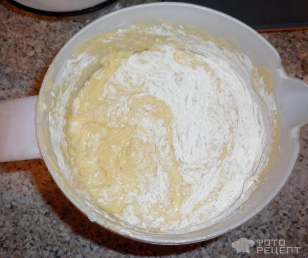 Шарлотка с яблоками и бананами фото