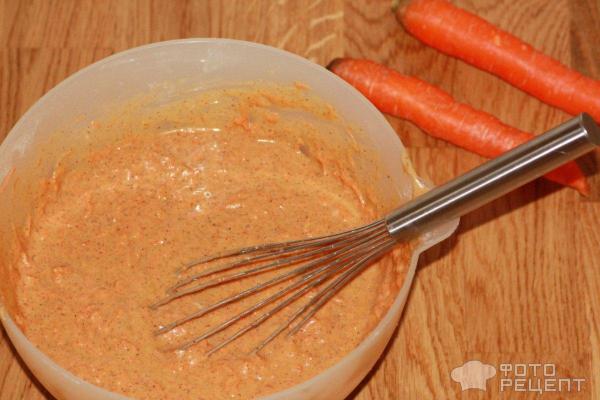 Добавляем морковь в тесто