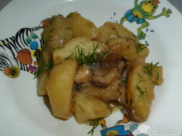 Тушеный картофель с грибами фото