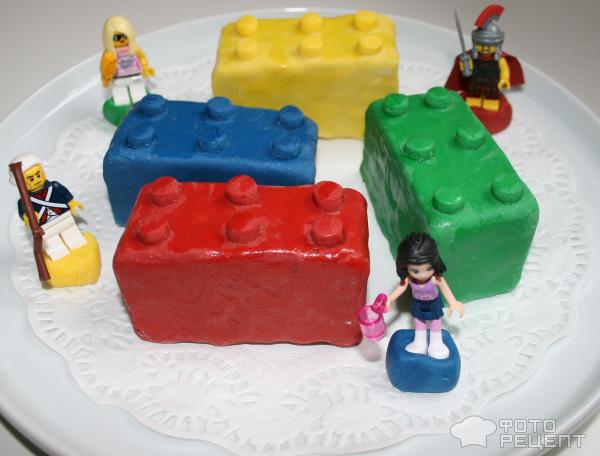 пироженные кубики лего