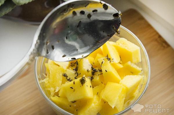 Десерт с манго и домашним сливочным сыром фото