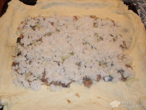 Пирог со скумбрией и рисом фото