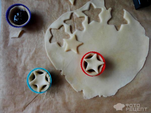 Песочное печенье с вареньем на Новый Год фото