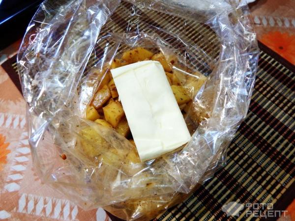 Золотистый картофель из микроволновки фото