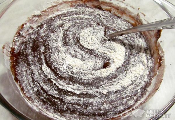 Пирожное Брауни. Шоколадный вулкан фото