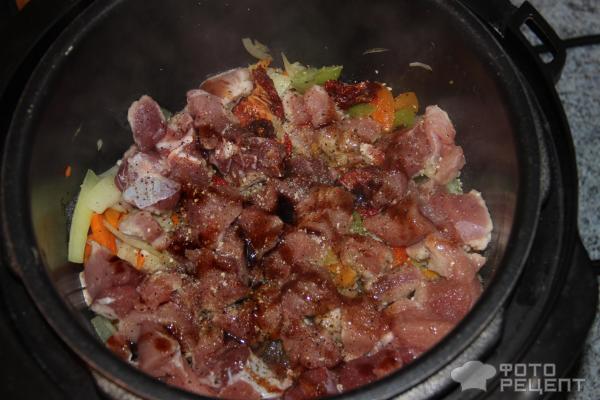 Свинина с вялеными помидорами и пастой Барилла за 30 минут в мультиварке фото
