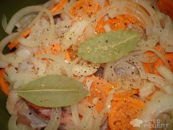 Тушеный картофель с куриными крылышками фото