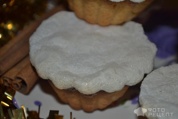 Пирожные Корзиночки с белковым кремом фото