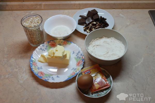 Овсяное печенье с орехами и шоколадом фото