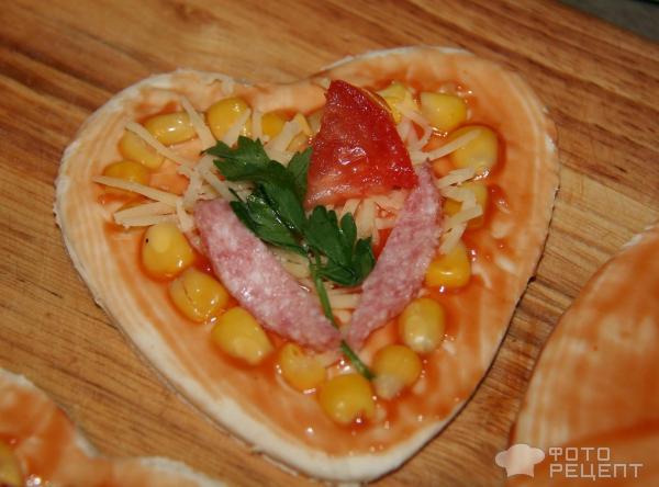 Мини-пицца Сердце фото