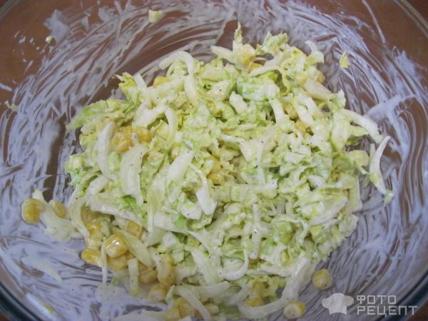 Салат-легкий с пекинской капустой и кукурузой фото