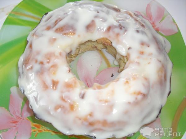 Пирог со сгущенкой и яблоками фото