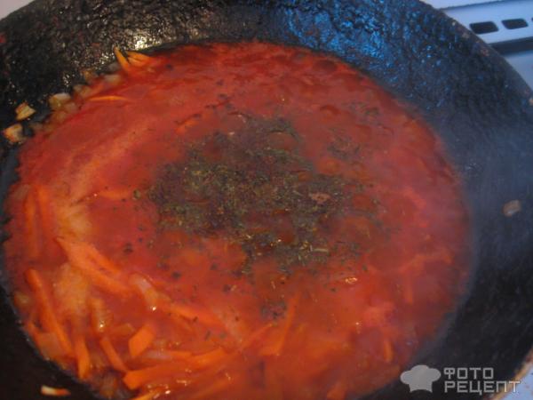 Сом в томатном соусе с рисом