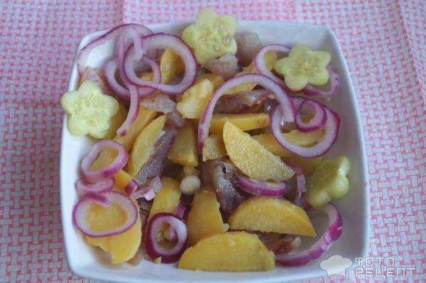 Салат из соленой рыбы и картофеля фото