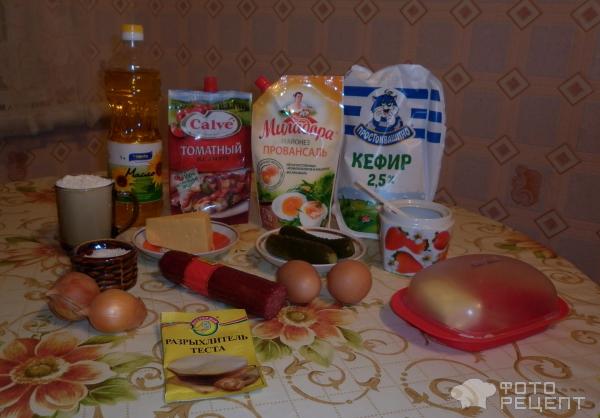 Супер пицца с колбасой и маринованными огурцами – пошаговый рецепт приготовления с фото