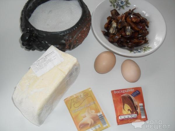 Пирог с финиками фото