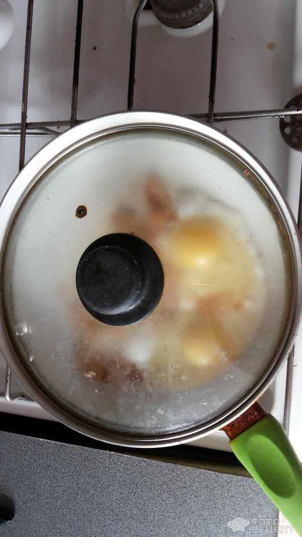 Картофель с яйцом и жаренным салом фото