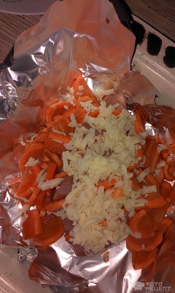 Куриная грудка запеченная с морковью и сыром фото
