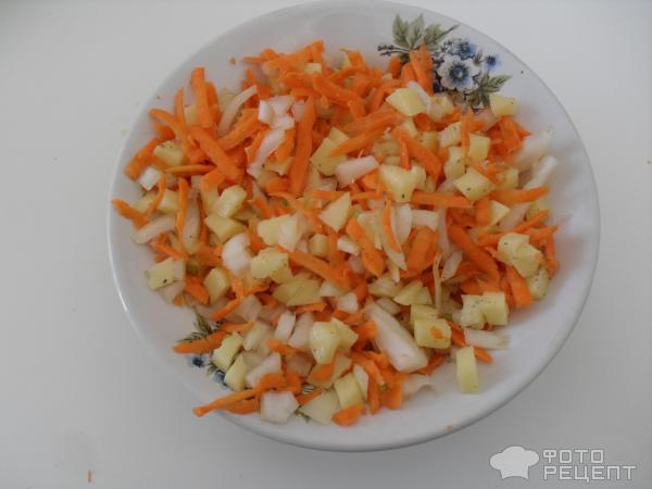 Рыбный пирог с картофелем и морковью фото