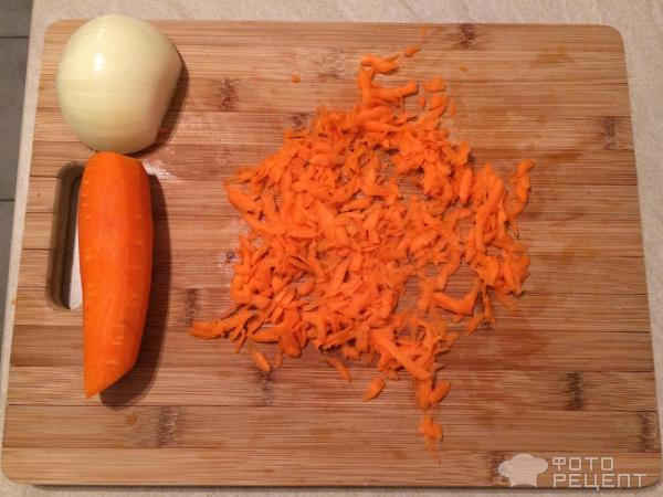 Трем на терке одну морковку