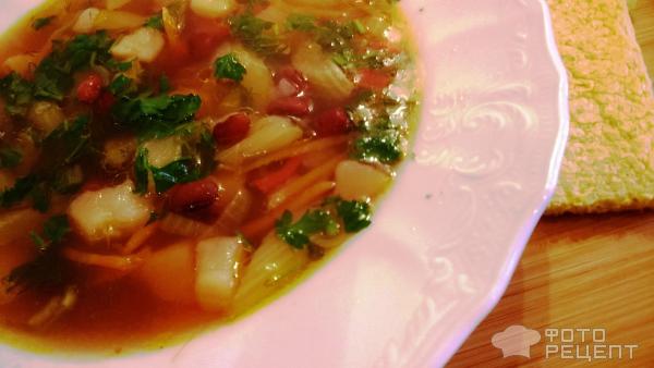 Суп с фасолью и сельдереем фото