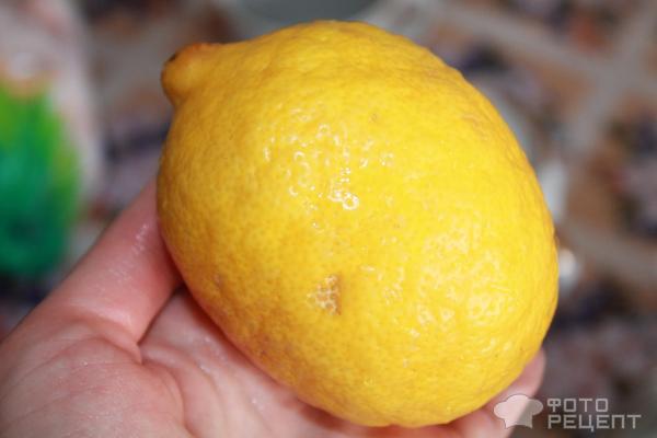 Лимонный кекс с карамельным соусом фото