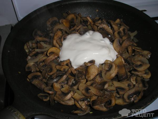 Жаренный картофель с грибами и шкварками фото