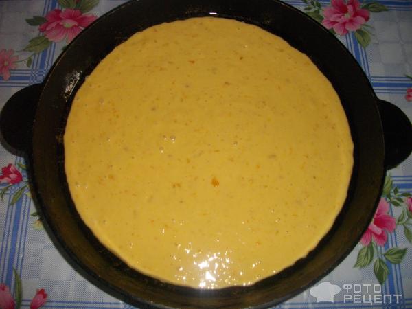 Пирог на кефире с абрикосовым вареньем фото