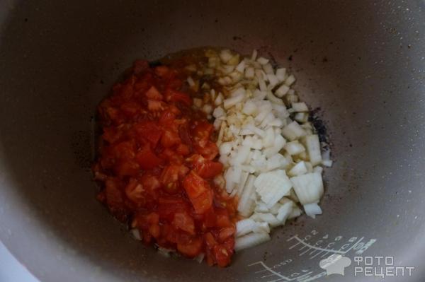 Куриная голень с оливками в томатном соусе фото