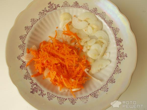 рыба с морковью и луком