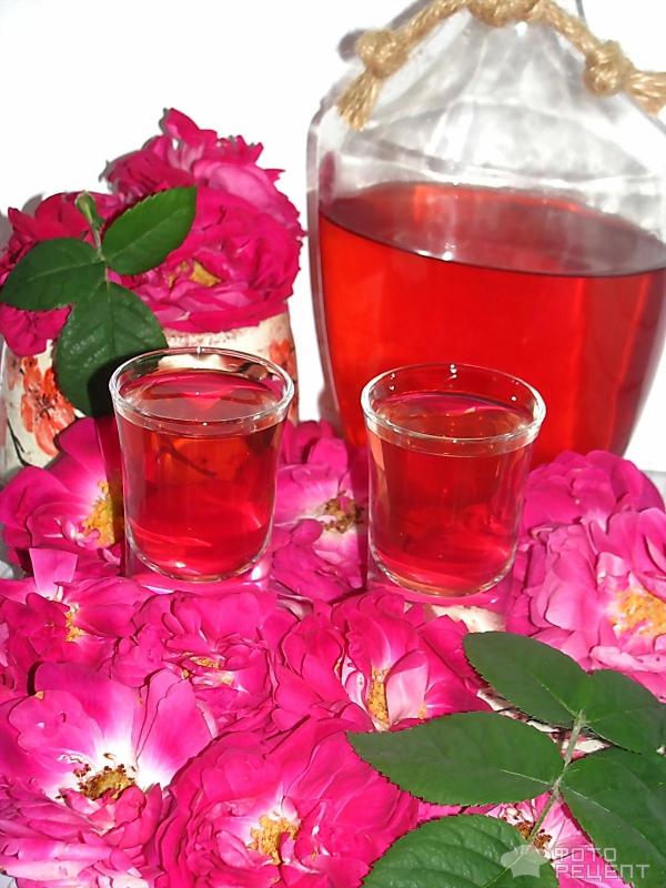 Ликер Чайная роза фото