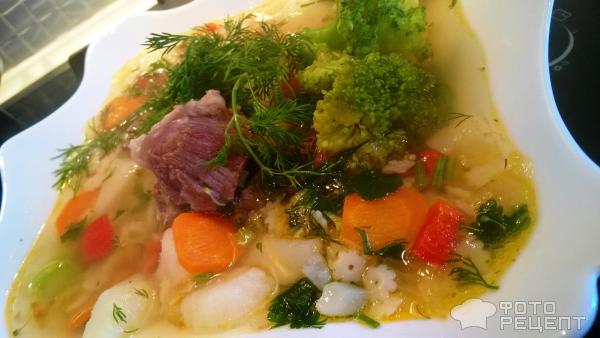 Мясной суп с брокколи фото