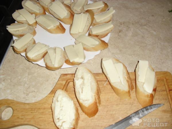Закусочные бутерброды с красной рыбой фото