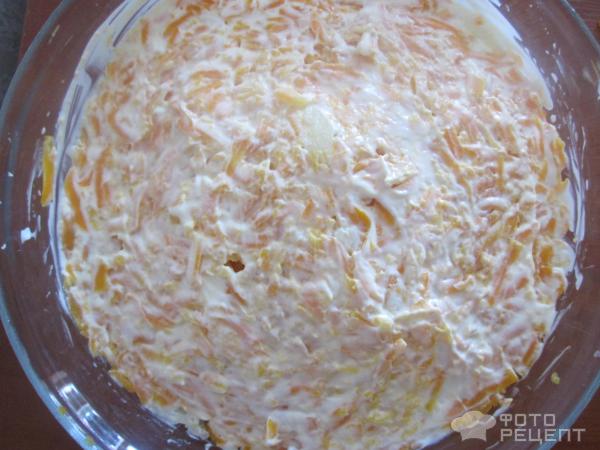 Салат с колбасой, овощами и яйцом фото