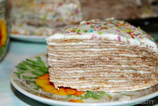 Нежный блинный торт со сгущенкой и клюквой