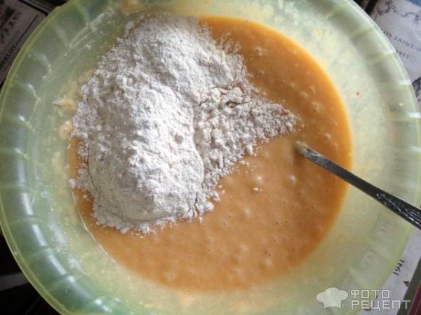 шарлотка с черешней