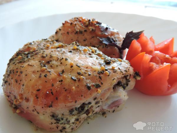 Курица, запеченная в кефирном маринаде фото