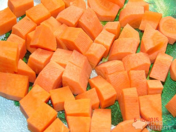 Цветная капуста с овощами на луковой подушке фото