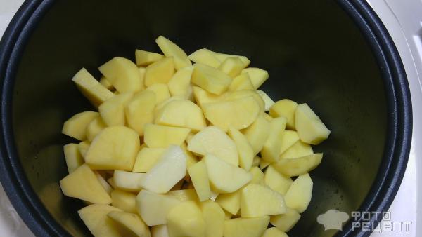 Картофель со сметаной в мультиварке фото