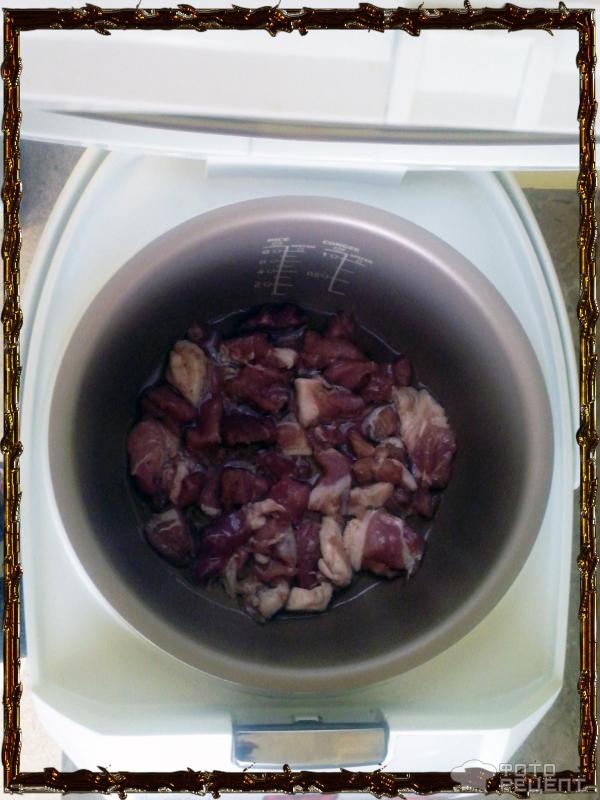 Ингредиенты для блюда «Свинина в мультиварке жаренная с луком»: