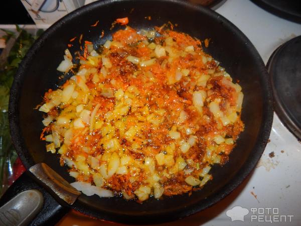 Вареная картошка я жареными грибами морковкой и луком с майонезом фото