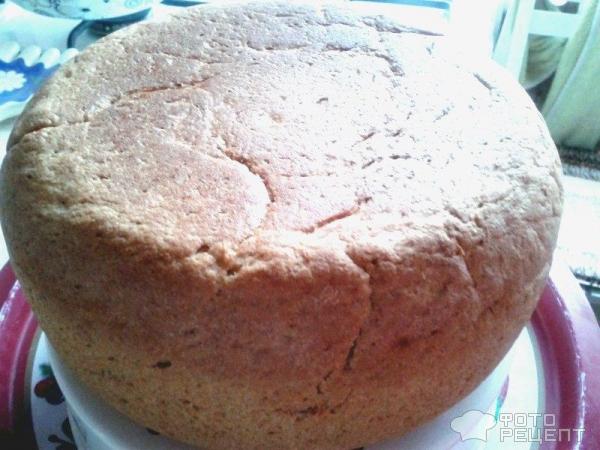 Хлеб с ржаной и пшеничной мукой, приготовленный в мультиварке фото